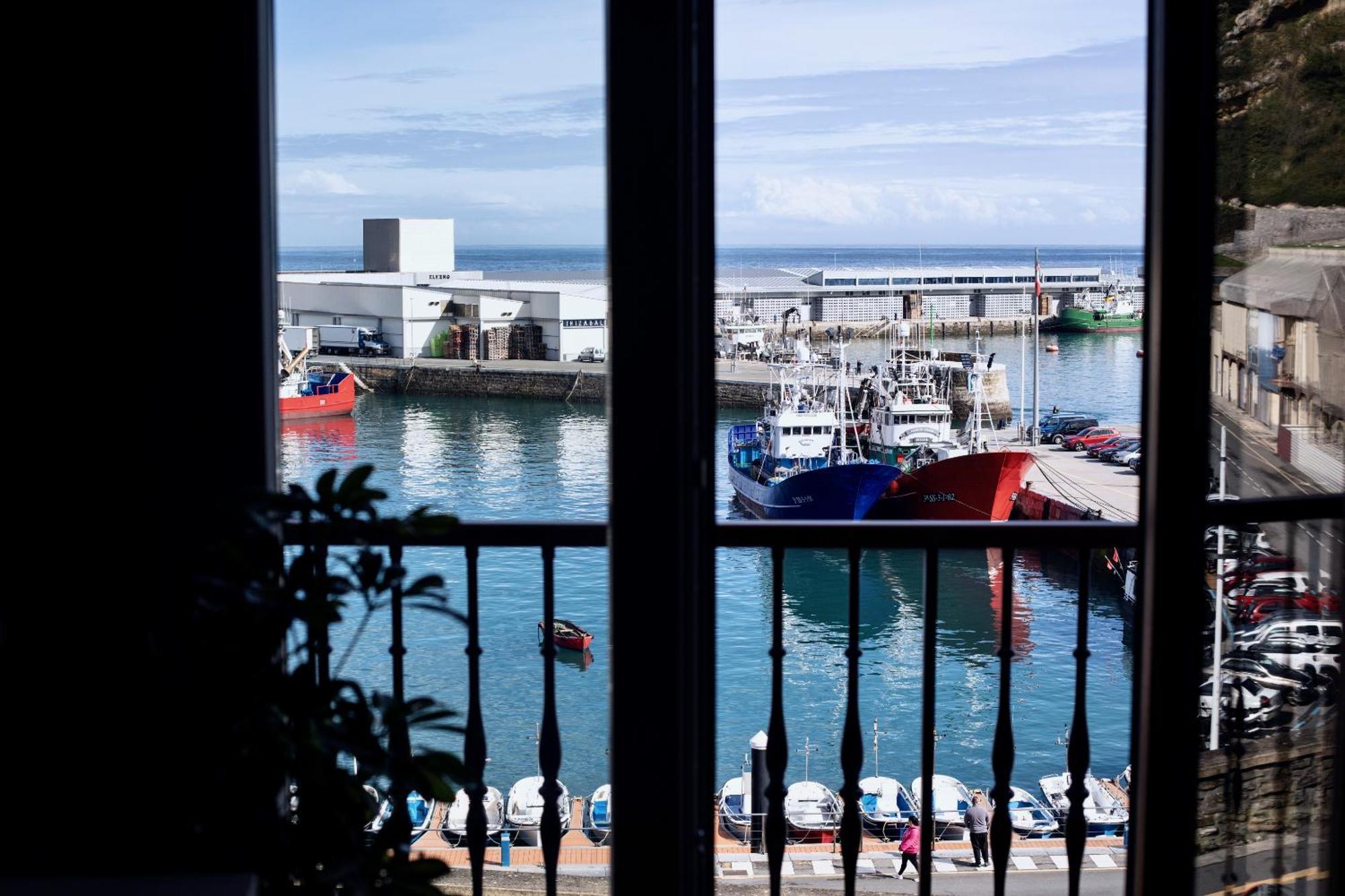 Katrapona Hotell Getaria Exteriör bild